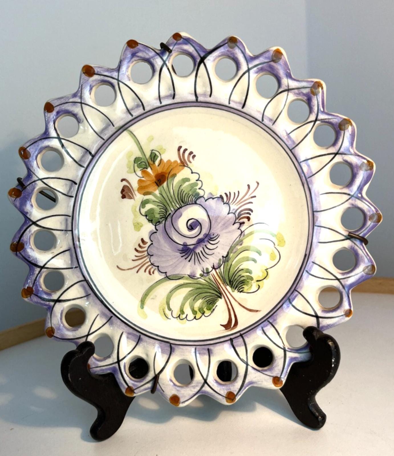 Vintage Portuguese Reticulated Decorative Wall/Display Plate Lilac & White 18cm