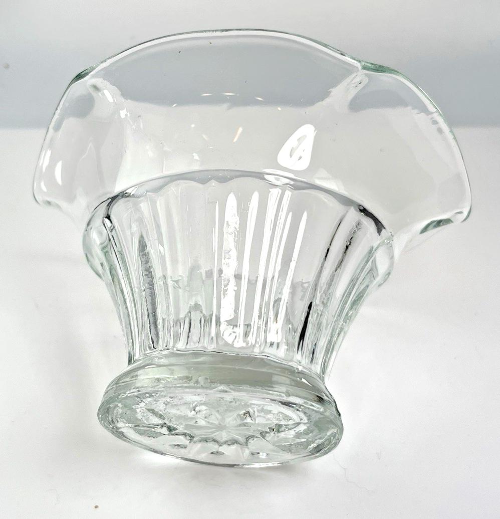 Art deco glass bowl w/ scalloped rim – 8.5cm h x 13cm w decorative