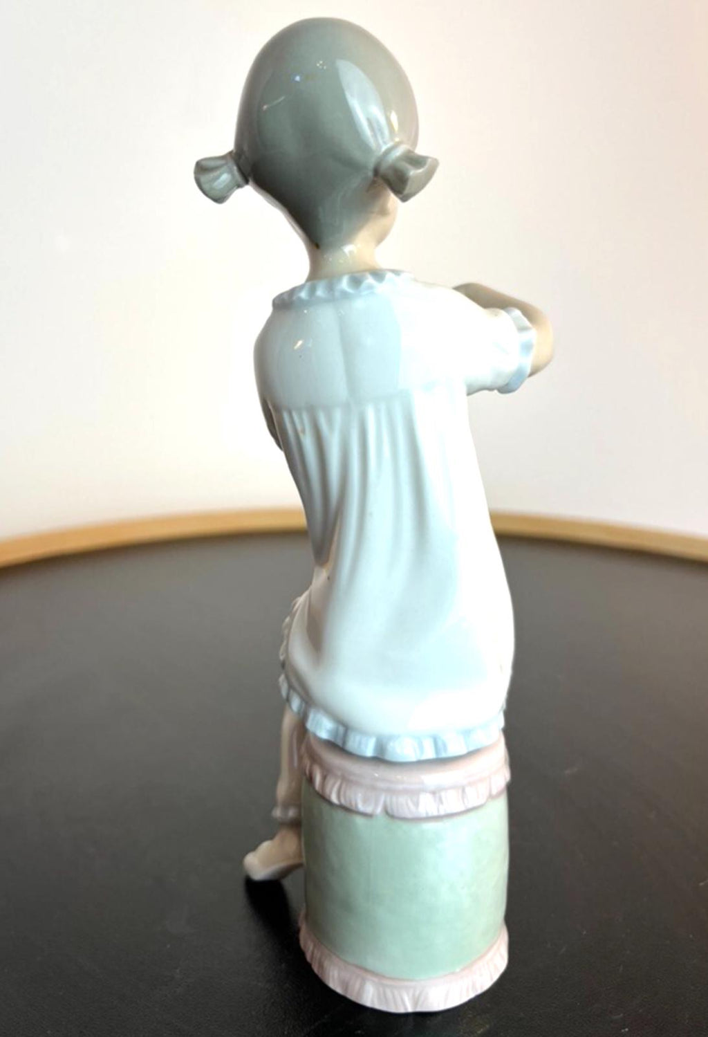 Lladro Girl Manicuring in Pyjamas, Number 1082 Nail Polish Porcelain Figurine