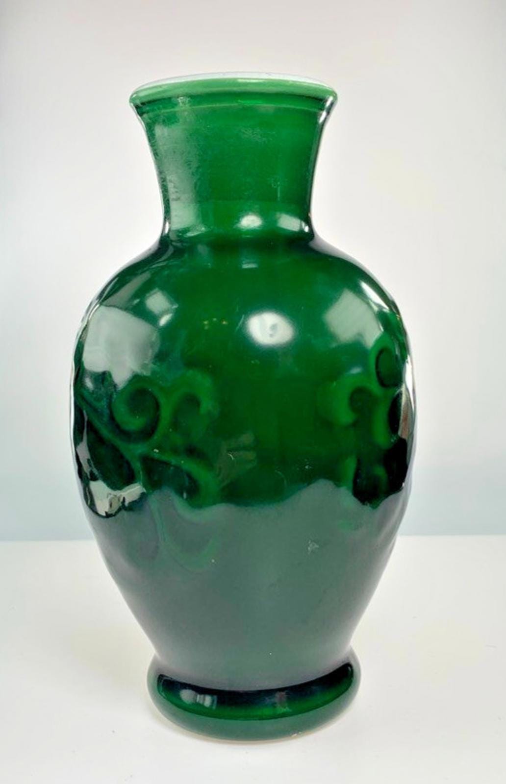 Vintage 1981 Avon Jade Green Glass Vase: Embossed Floral Scented Decor