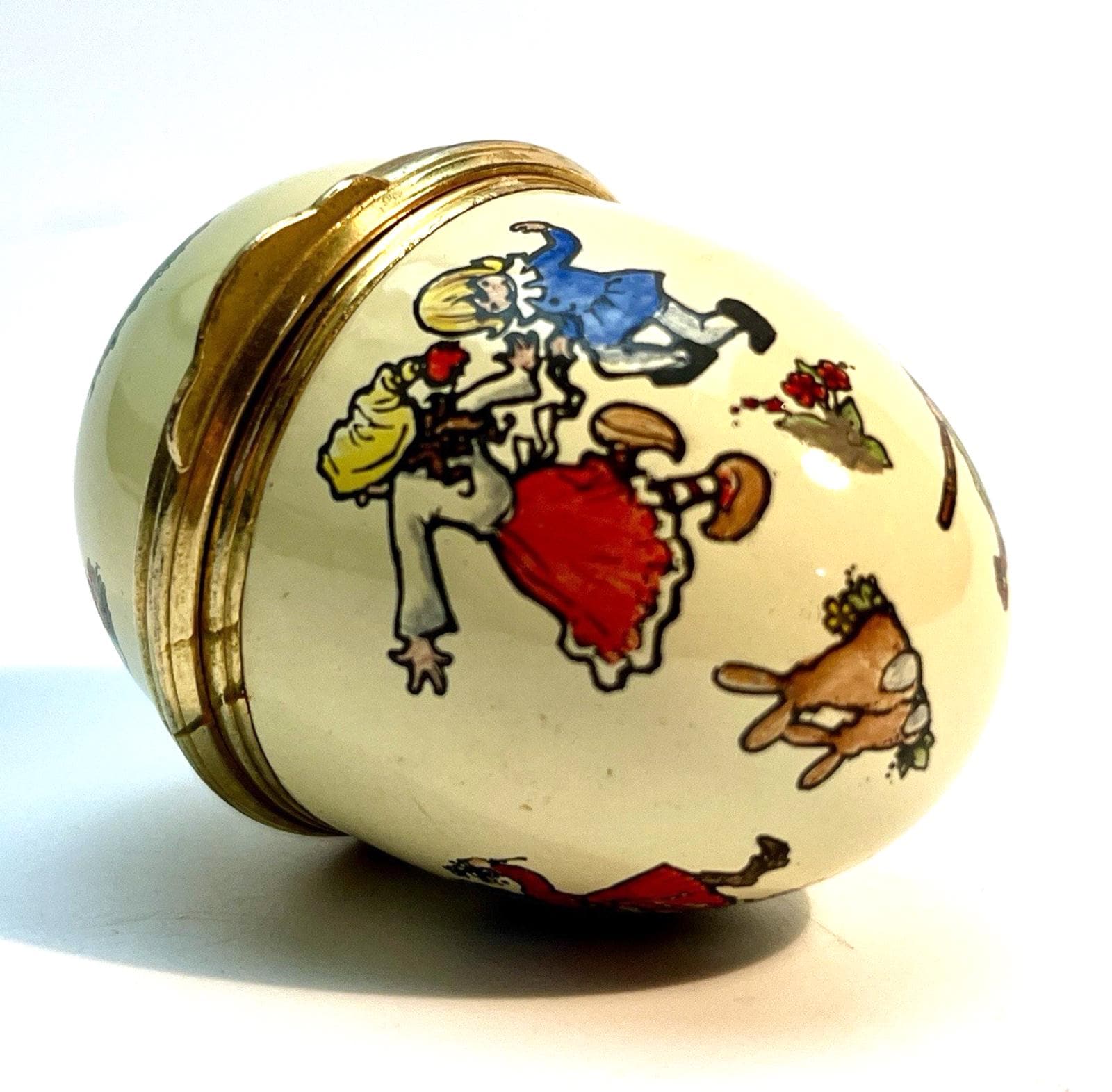 Rare Toye & Kenning Enamel Egg Pied Piper Vintage Gilt Trinket Box