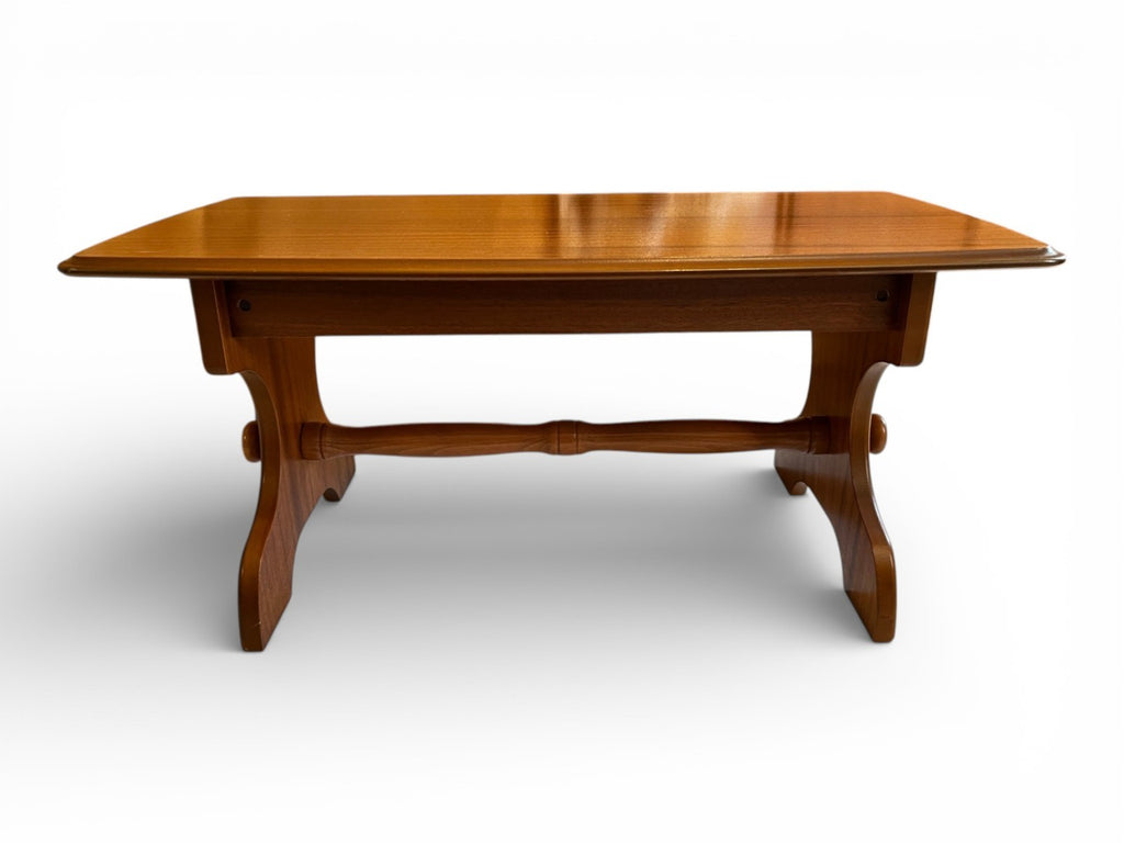 Vintage Wooden Coffee Table 86cm Length 46cm Width 39cm Height Turned Stretcher