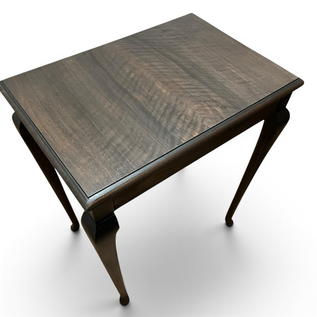 Vintage Side Table / Lamp Table Queen Anne Style – Refinished Dark Wood Occasion