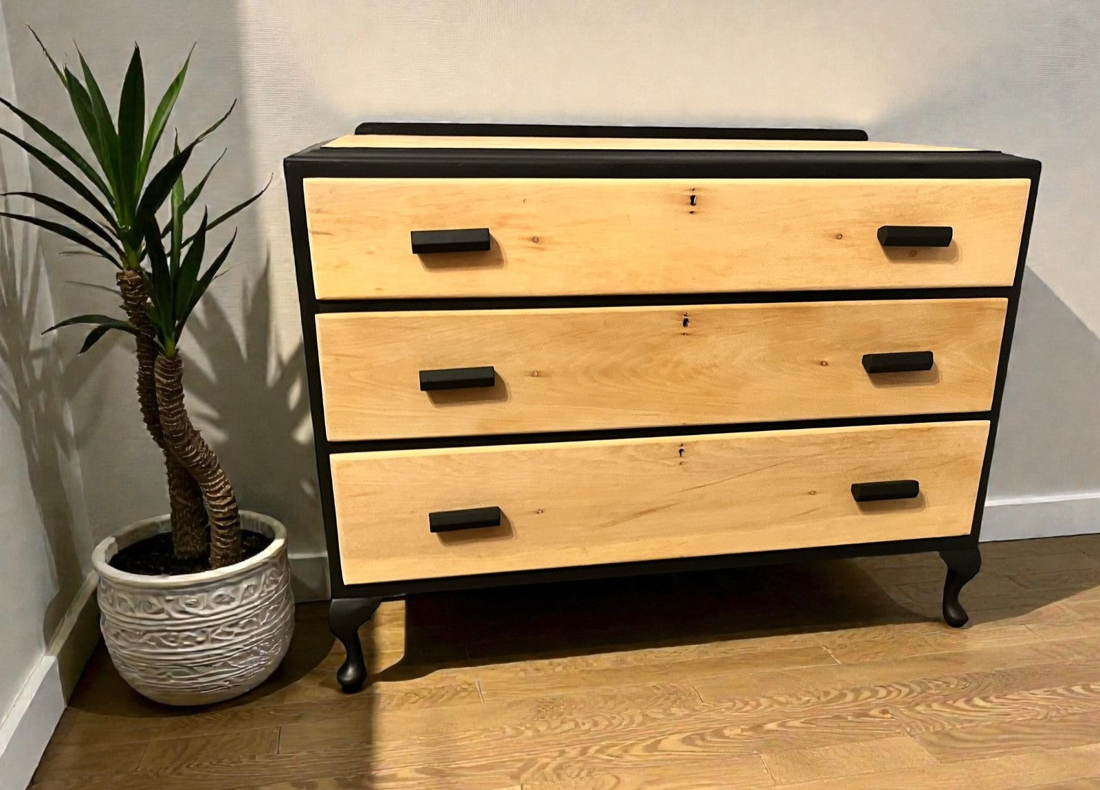 Modern Rustic Chest of Drawers Black & Natural Wood Farmhouse Style, Edwardian