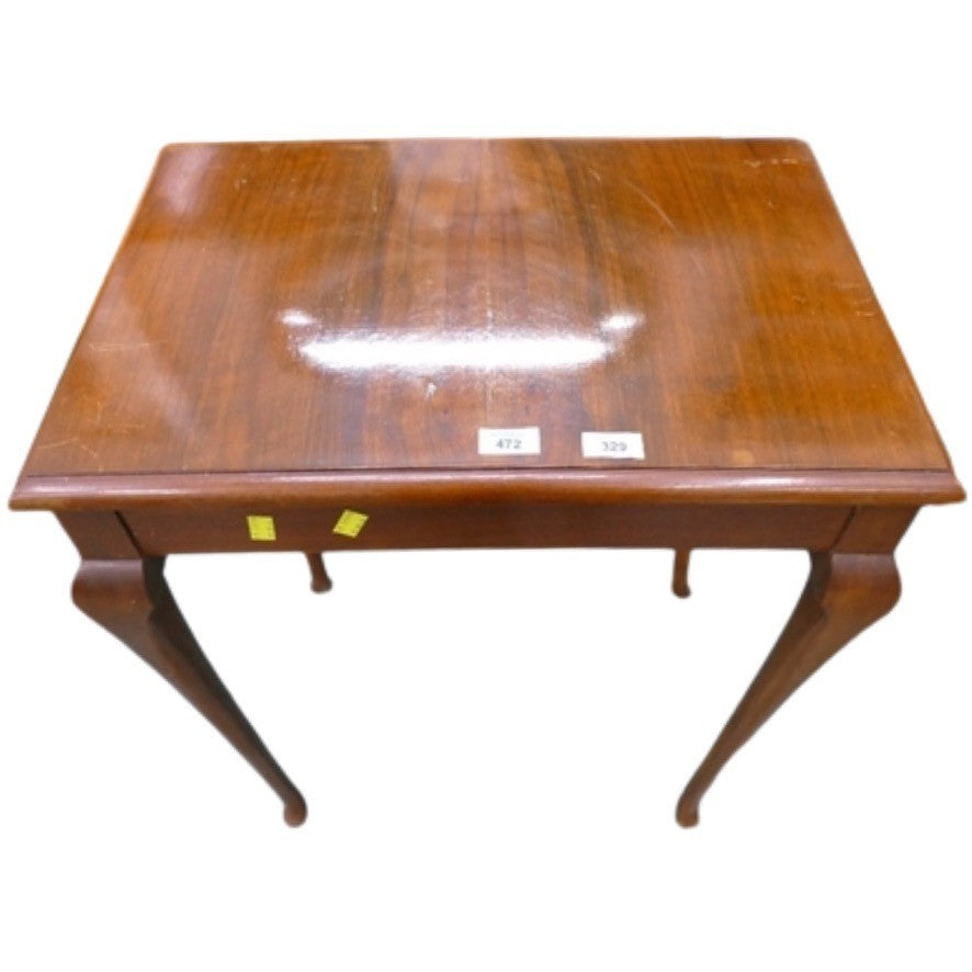 Vintage Side Table / Lamp Table Queen Anne Style – Refinished Dark Wood Occasion