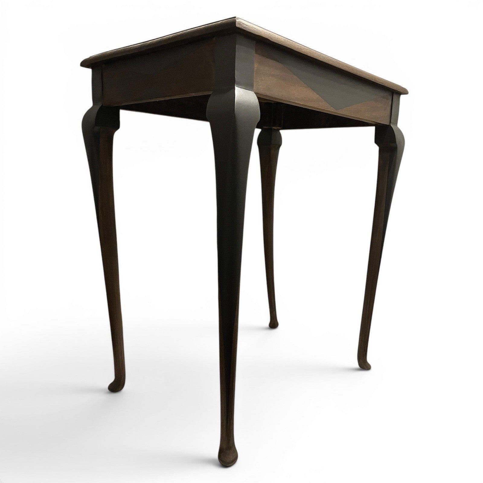 Vintage Side Table / Lamp Table Queen Anne Style – Refinished Dark Wood Occasion