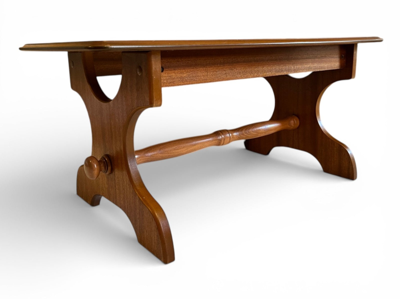 Vintage Wooden Coffee Table 86cm Length 46cm Width 39cm Height Turned Stretcher