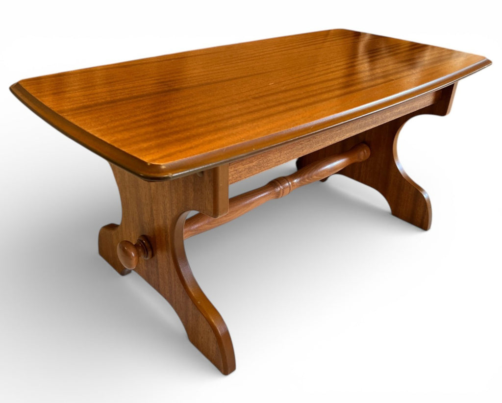 Vintage Wooden Coffee Table 86cm Length 46cm Width 39cm Height Turned Stretcher