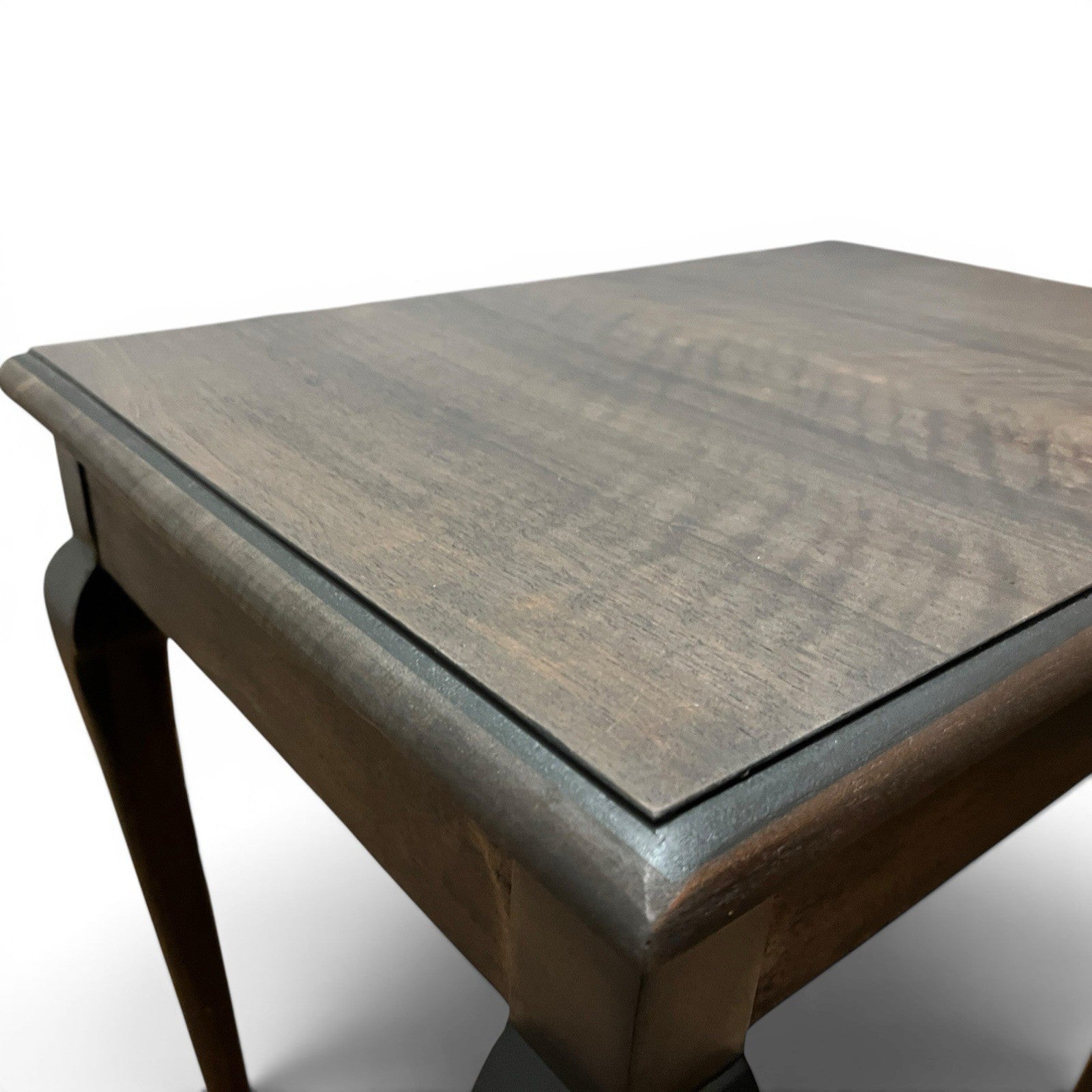 Vintage Side Table / Lamp Table Queen Anne Style – Refinished Dark Wood Occasion